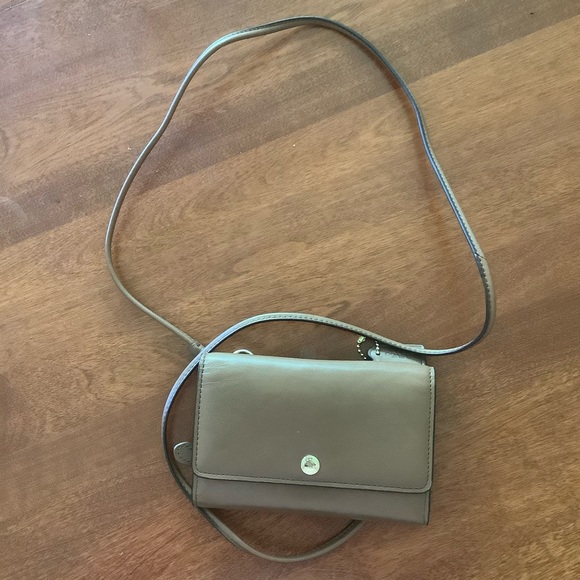 Coach Bundle - Picture 2 of 5